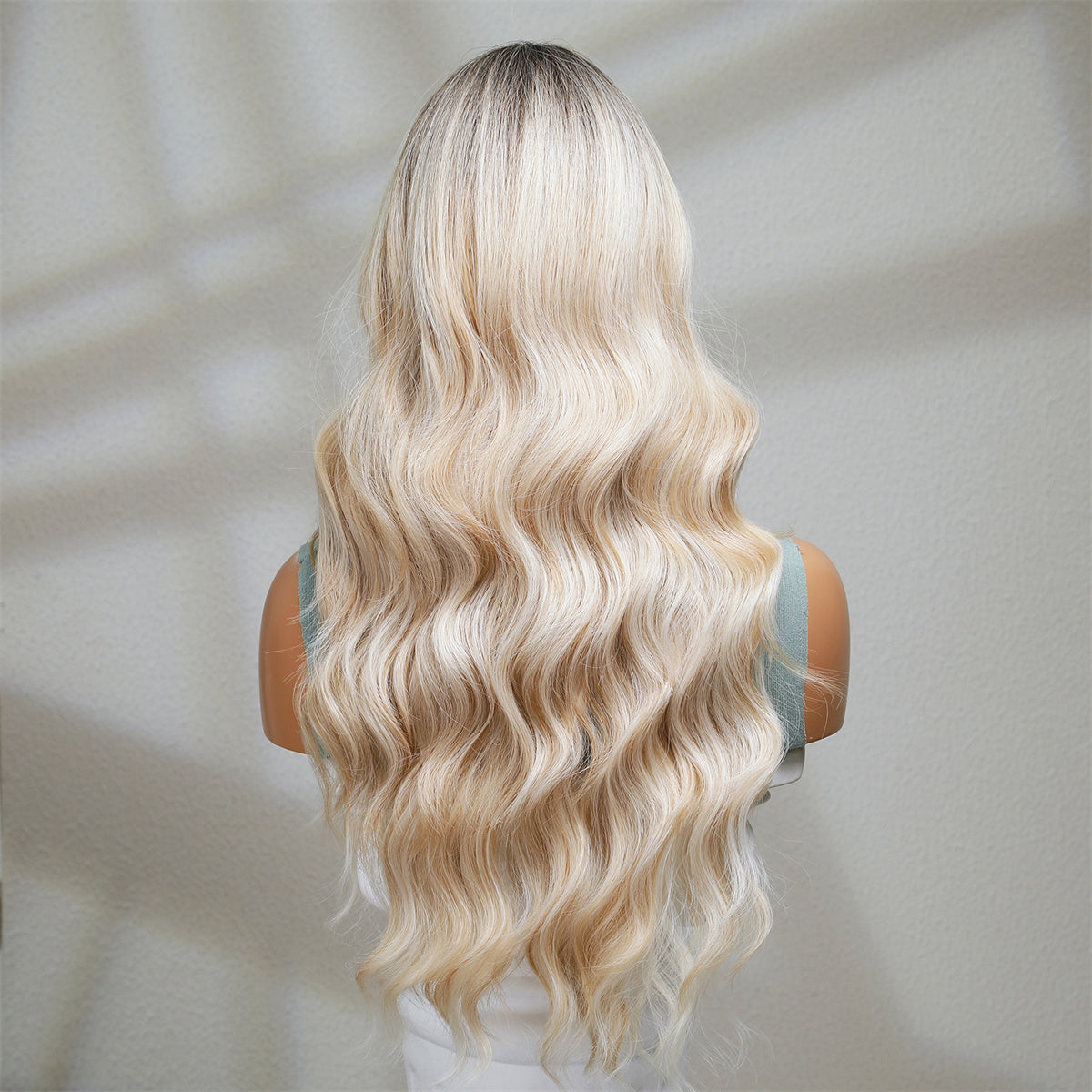 KIMMY【WA-LAIC8155-3】 Hot Sale White Blonde  Gradient Wavy Wig 26 inch Synthetic Trending for Women Daily or Party